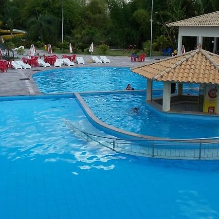 Golden Dolphin Express 5Pessoas Mais 1 Crianca Ate 5 Anos Com Toalhas E Roupas De Cama,Lencois, Travesseiros E Fronhas E 3 Parques Aquaticos Termais Limpeza Impostos E Taxas Ja Incluso Caldas Novas Buitenkant foto